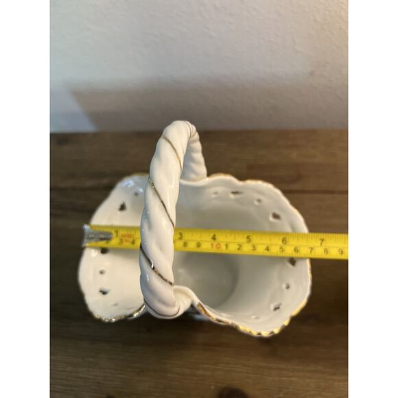 Golden Star Imports, Decorative, Porcelain Floral Basket, preowned - Picture 8 of 10